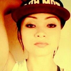 linda como a barbie , fuma como o marley -`'´-. ' Alegria das mina respeito dos malandro ! ♫
