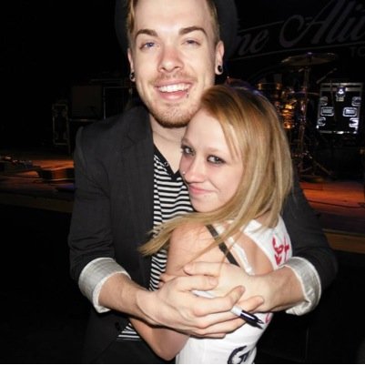 20. Married 04.14.14. Love life. I always follow back :) Love @setitoff and @onedirection. They both have saved my life