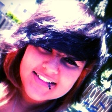 chrissyveil4431's profile picture. Sup stalker, im 14 and i like bands and shizz