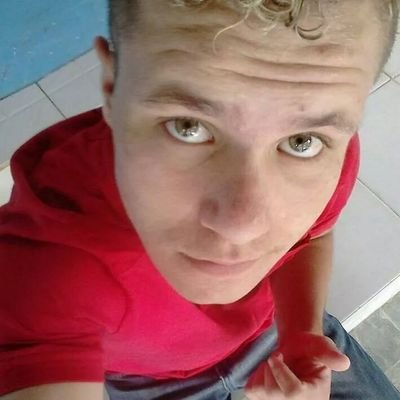 Dê a quem você ama: Asas para voar, raízes para voltar e motivos para ficar.