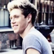 fauxwhoran's profile picture. 