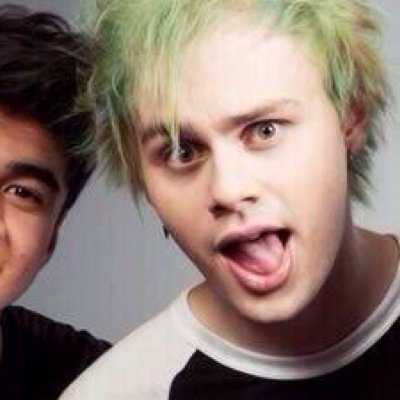 free follow from @5sosmanband