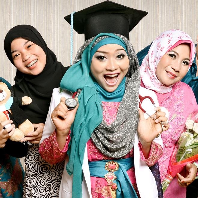 yusiariani's profile picture. pfffttt