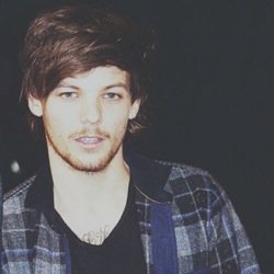 FREE FOLLOW PLEASE FOLLOW MY MAIN ACC @UNITEDHES , THANK YOU
