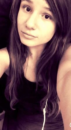 LoloApollonia's profile picture. snap Laura_Apollonia