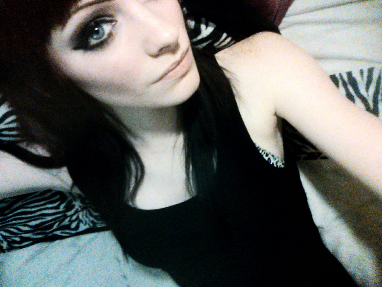 Self-made makeup artist from Alabama. Beauty//Addictions//Living-dead. //Instagram: @mistresscadaverous