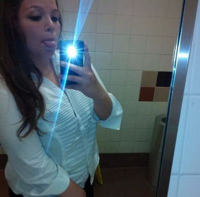 #TeamGemini A girl doesn`t need anyone who doesn`t need her. 17yearsold. Love Lust Faith Dreams. Kik ask for it
