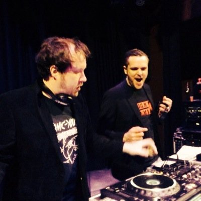 Zwolsche vaandeldragers van de Alternatieve muziek/Festivals/Hedondj's/Afterparty's/Ouders platenkast/Dansbaar/Gitaar