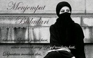 Simple Queen Be