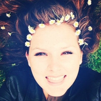 EmmaFanx's profile picture. Allereerste fanaccount voor, van en over @emmmb / Word gevolgd door @emmmb sinds 1-8-2013/ Emma was te zien als Saskia in SpangaS seizoen 7!