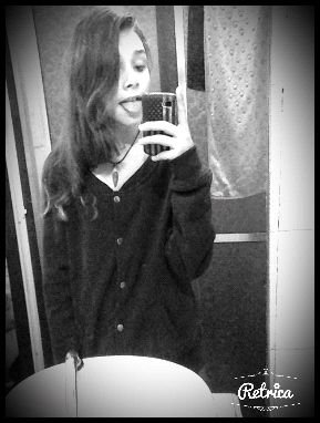 Se hj eu so sem carinho,é por causa de vcs .