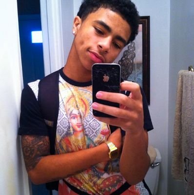 Official twitter page,follow me and I'll follow back had to make another one old one got hacked