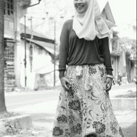 كارتيكا أماليا (@threanasyatika) Twitter profile photo