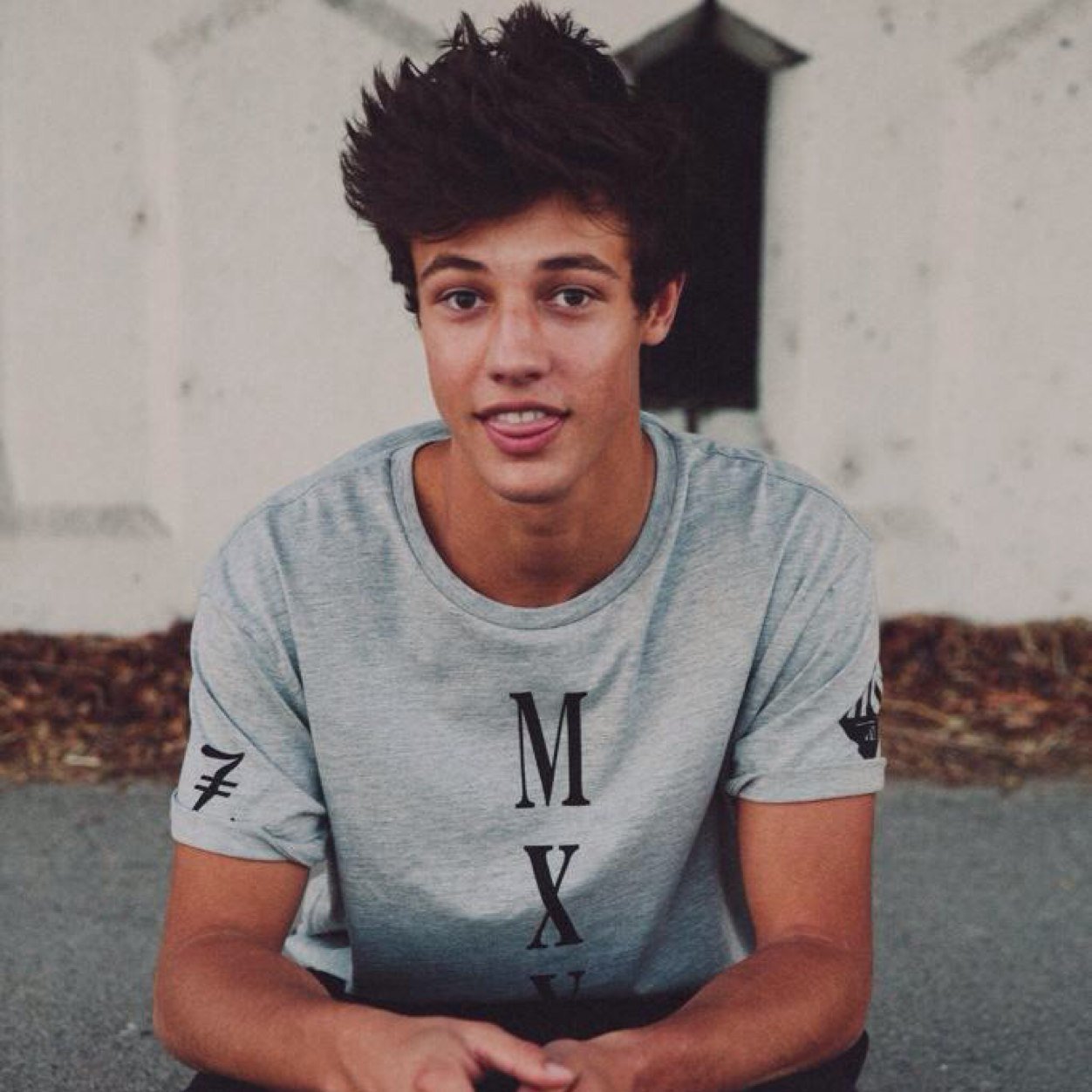 nafthepenguin's profile picture. ILYSFM CAM PLEASE FOLLOW ME!