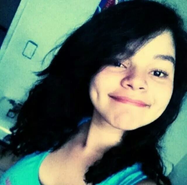 LOVE 1D,Little Mix,Demi Lovato,5SOS Kik: Smiler_Girl. Instagram:Little_Reason_To_Smile_
Keek:vanessaamsoto Ask: @Little_Reason_To_Smile_