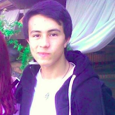 miro la vida de una forma única, soy apasionado en el amor! me gusta lo diferente y me fascina lo extraordinario!!