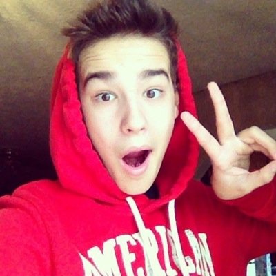 i have that whitesides fever. jacob is life. i love him unconditionally. whitesider for life.