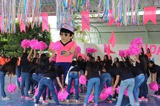 Keep waiting for the best... THINK PINK. #PINKPROM