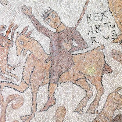 SOL LUCET OMNIBUS - Petronius ( تشرق الشمس للجميع Солнце светит для всех 阳光普照给大家 השמש זורחת לכולם सूरज हर किसी के लिए चमकता The sun shines on everyone )