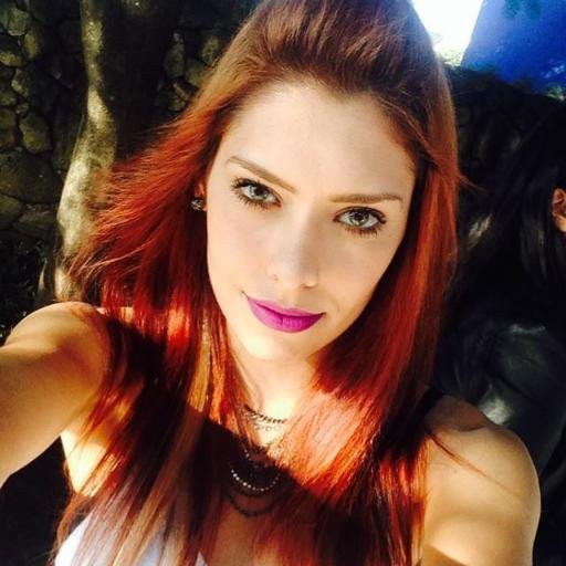 Seguido por Mia e Pipo *----*