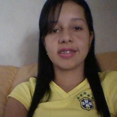 tenho 20 aninhos , mae da princesa Heloisa meu maior presenteDeus..
