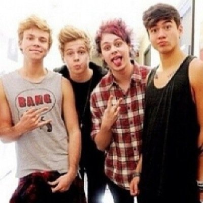 just an american girl who loves 5sos