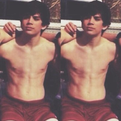 my laptop is hot but Hayes is hotter