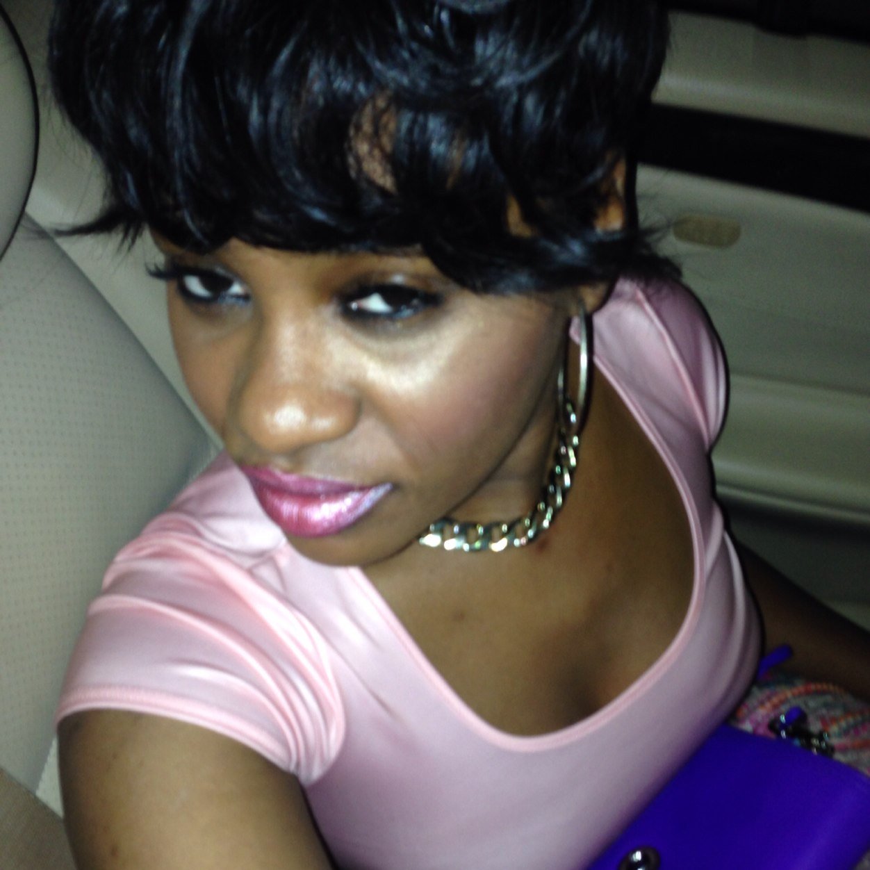 Kay_GeLese's profile picture. FUN GURL TO BE AROUND LOVE THE FRIENDS AND FAMILY THAT SURROUNDS ME TRULEY BLESS #TEAMCOLLEGEGURL #TEAMIMTHATBITCH!