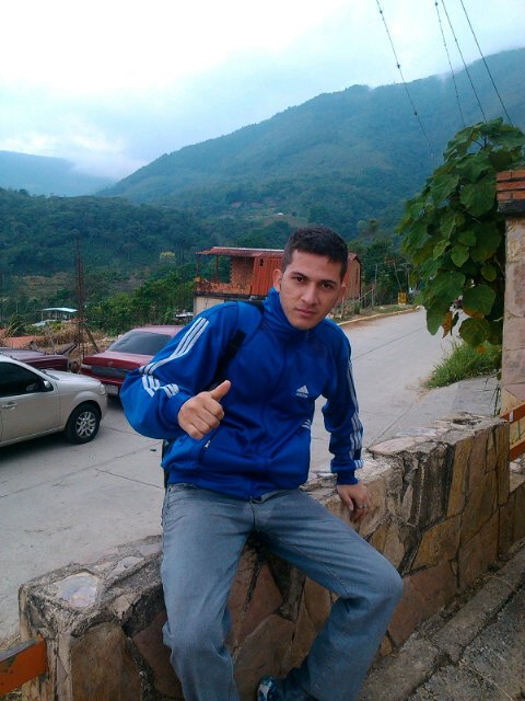 Aleluengo21's profile picture. Dad gracias en todo, porque esta es la voluntad de Dios para con vosotros en Cristo Jesus. 1 test. 5:18