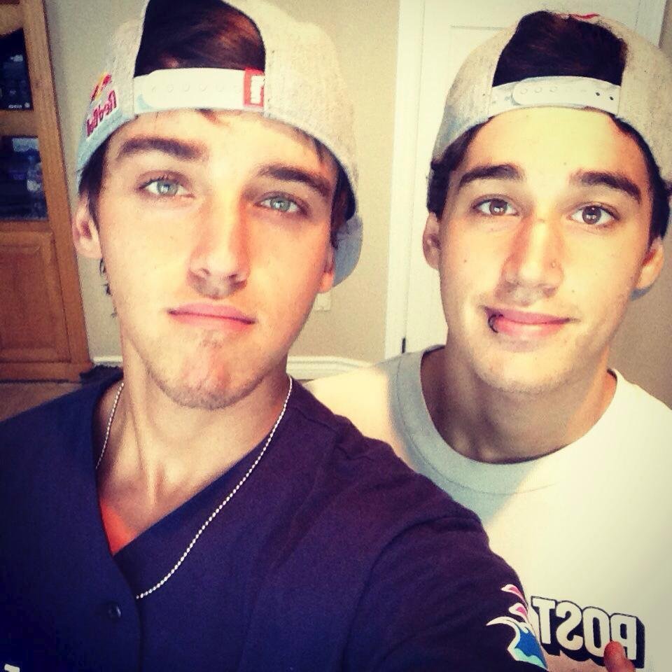 Lube1994's profile picture. Fan Page for the @janoskians