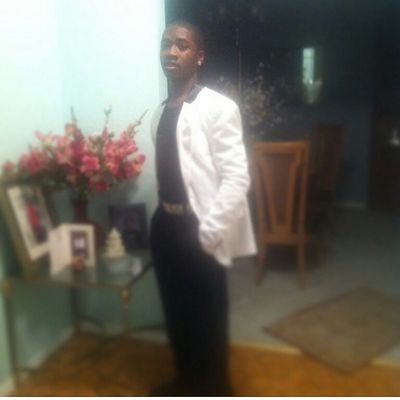 YRN 
In jesus name I play ⚾⚾⚾
Employed 
shoe game 
follow me