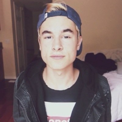 RT THE TWEET IN THE LINK AND FOLLOW @cutelikeconnor FOR A DM TO KIAN DURING HIS FOLLOW SPREE