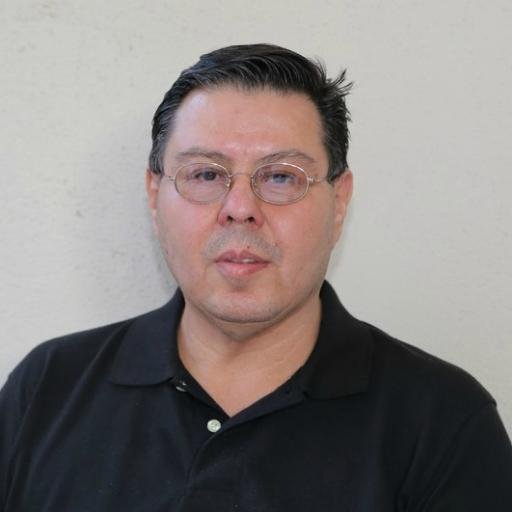 Contador Público de profesión, mi último puesto fue Gerente de Area en Contabilidad y Legal, actualmente pensionado. Vivo en la frontera con USA...