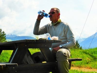 Tonvos1964's profile picture. 