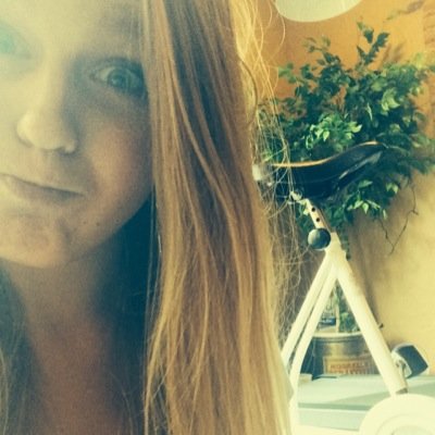 kayla_ringg's profile picture. •Real bands save fans, real fans save fans• ♡ I like youtubers, music, pizza, and yeah... Idk what to put in these things.... #thugpug