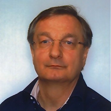 J'ai fait une carrière de scientifique en recherche pharmaceutique dans un grand groupe international. Mon hobby c'est la musique, guitare et composition.