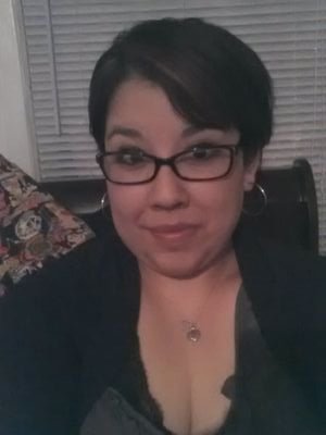 mari10692's profile picture. 