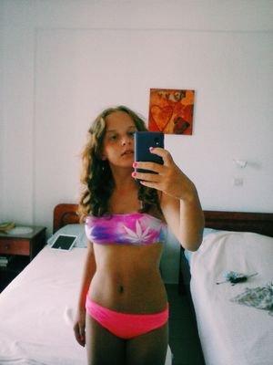 Xu_xenia's profile picture. #followback