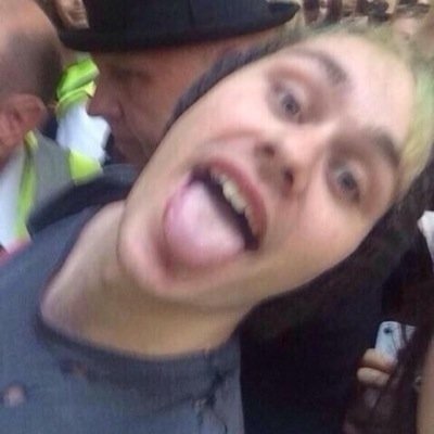 urinthefabcrew's profile picture. ur rad ly heres a free follow