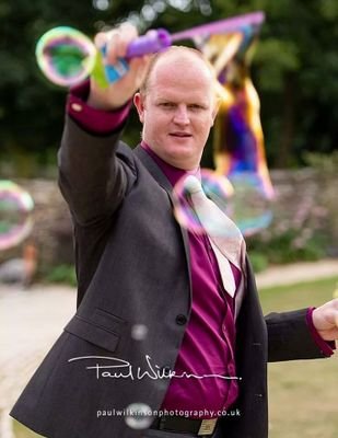 ianelske's profile picture. Lover of fine things in life - hotels, food, wine, decor, architecture, art, music. Continually looking to develop my career.