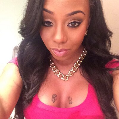 Official Fanpage for the star of #BGC10 #BGASB #BGASB2 @TheHeLLonHeeLs • BookPaulaHellens@yahoo.com