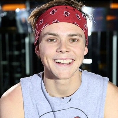 if you want this user, just dm me @pIaidshirtash