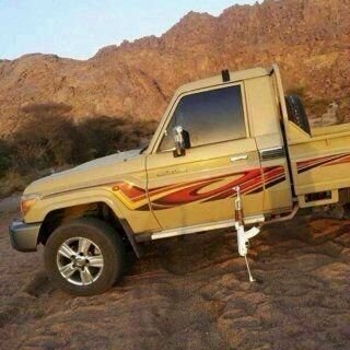 ررح القمر وافرش على سطحه بساااط خل الحثاله لو بها خيرر تررررقى