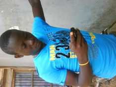 owolabioluwayem's profile picture. I was born 1990s,am a footballer and i blong to arsenal fans nd i luv listen to olamide hiphop music.