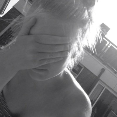 frankrijk my vakantie land
in love met me babe 28-5-14 
paarden is my life