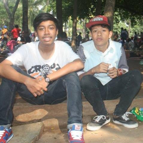 KevinCahyaKumalaSari♕