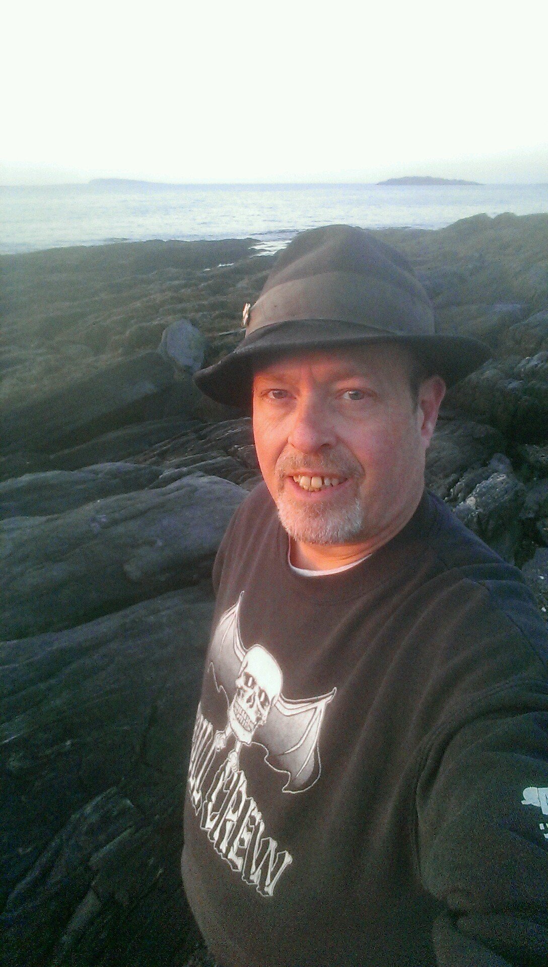 sbnewsman1_kim's profile picture. Award winning journalist,  DJ, and bowling coach