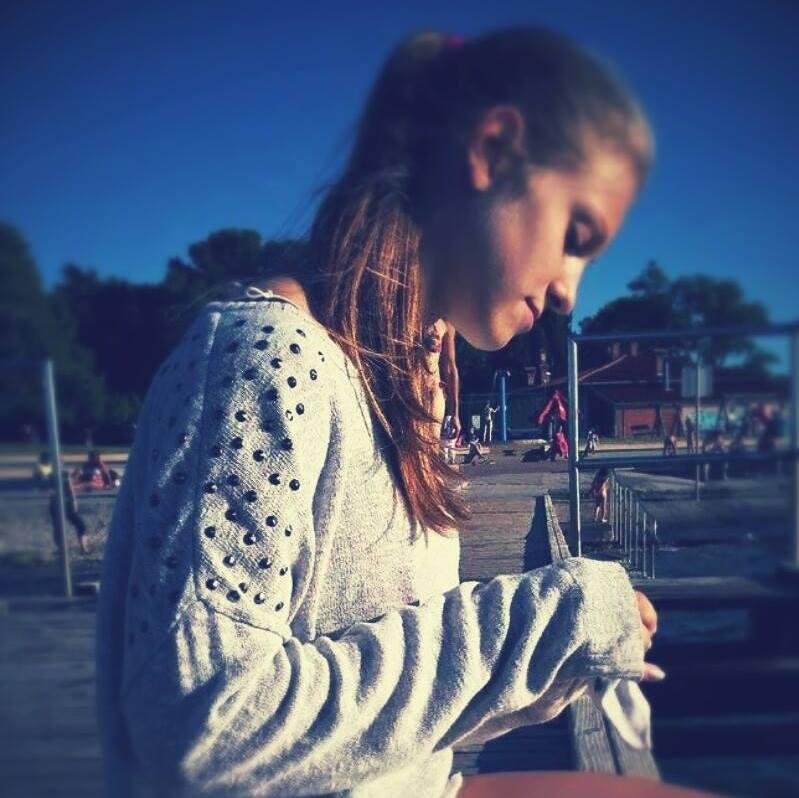 be like snow...beautiful but cold