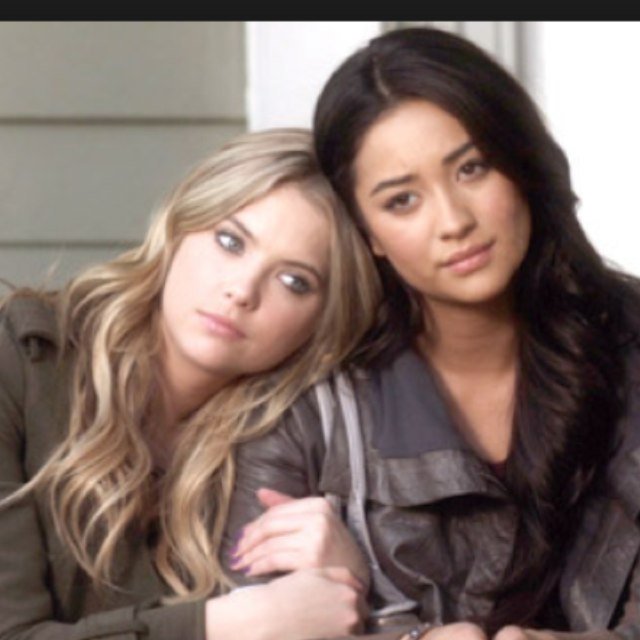 #PrettyLittleLiars #PLL #PLLArmy I like all the characters although Emily is my favourite #ShayMitchell #Mitchies #Emison #Hannily