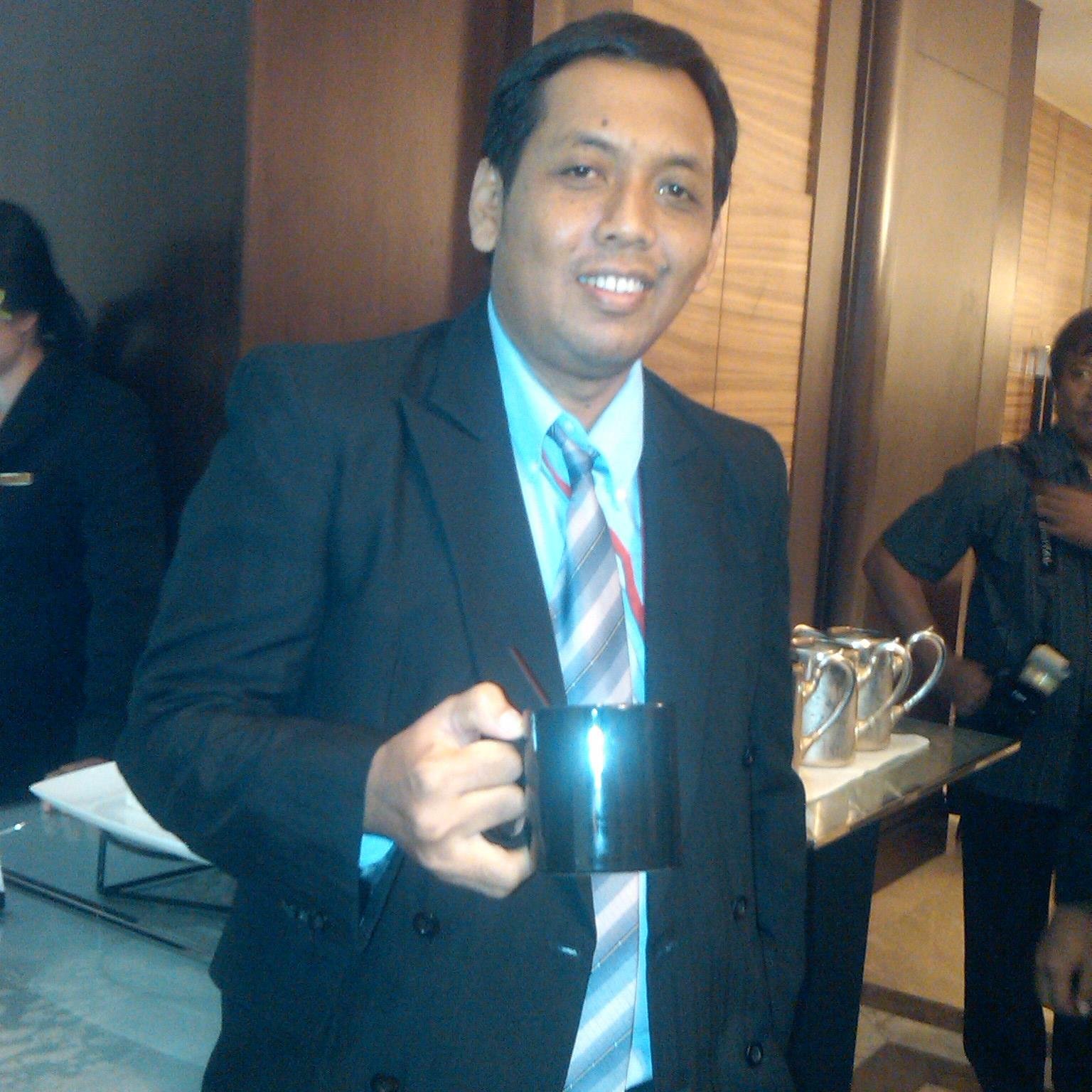 herisetiono's profile picture. 